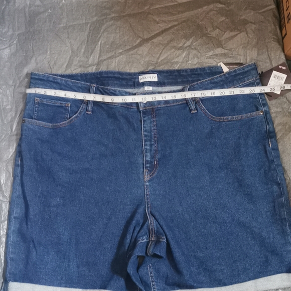 Ava Viv High Rise 26W Bermuda stretch Jean shorts Blue Denim New NWT - Picture 7 of 12